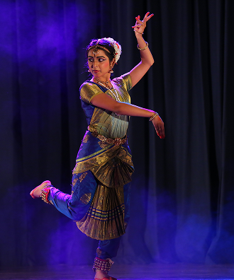 Classical dance performance 8