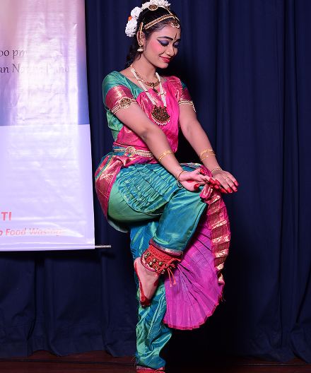 Classical dance performance 8