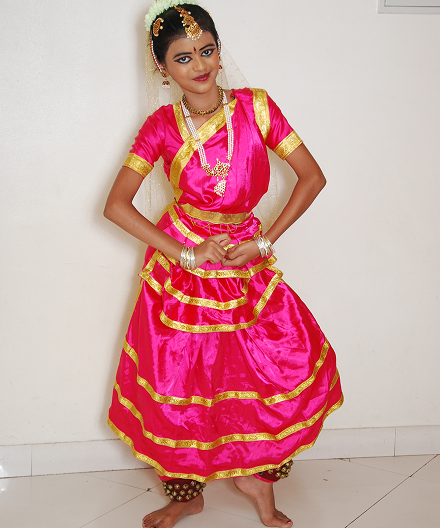 Classical dance performance 8