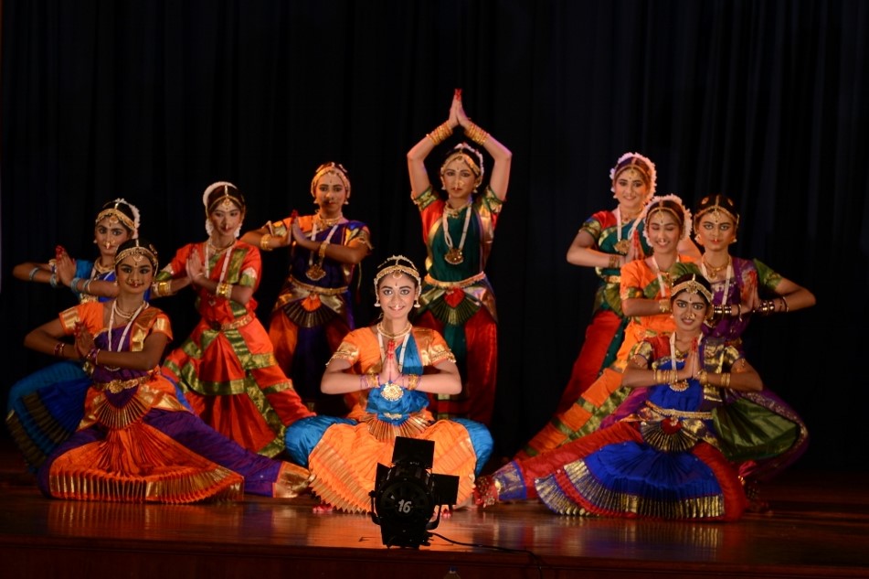 Classical dance performance 8